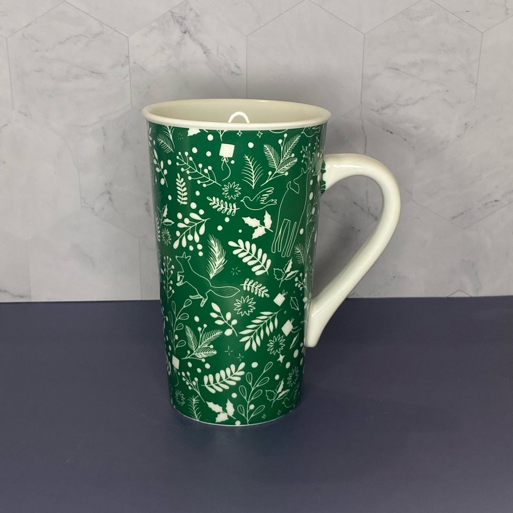 2019 Starbucks Holiday Tall Green & White Christmas Forest Coffee Mug, 16 oz